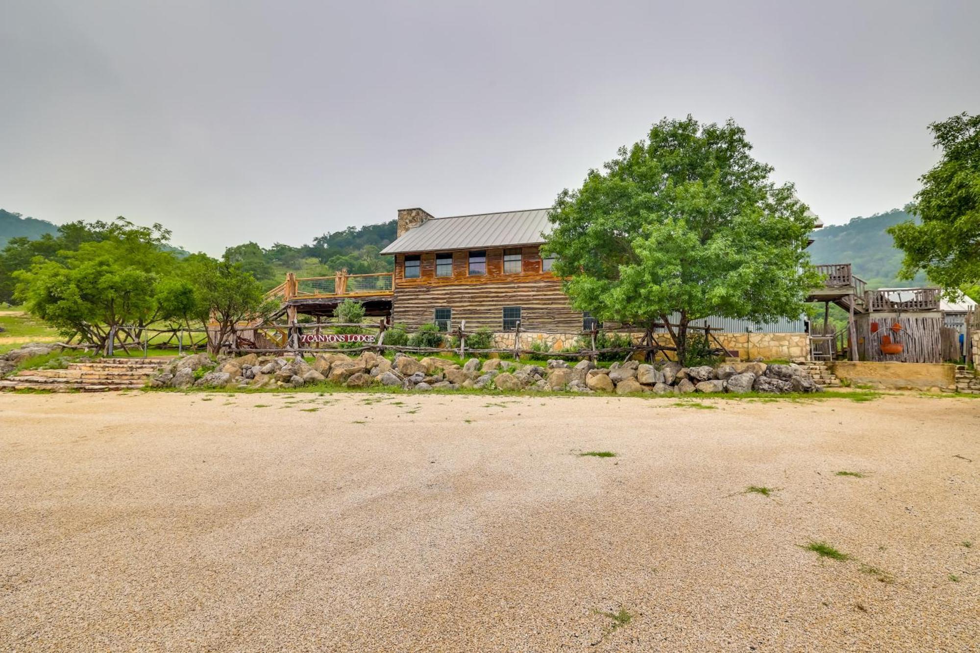 Rural Texas Villa With Hot Tub - Horses Welcome! Tarpley Exterior photo