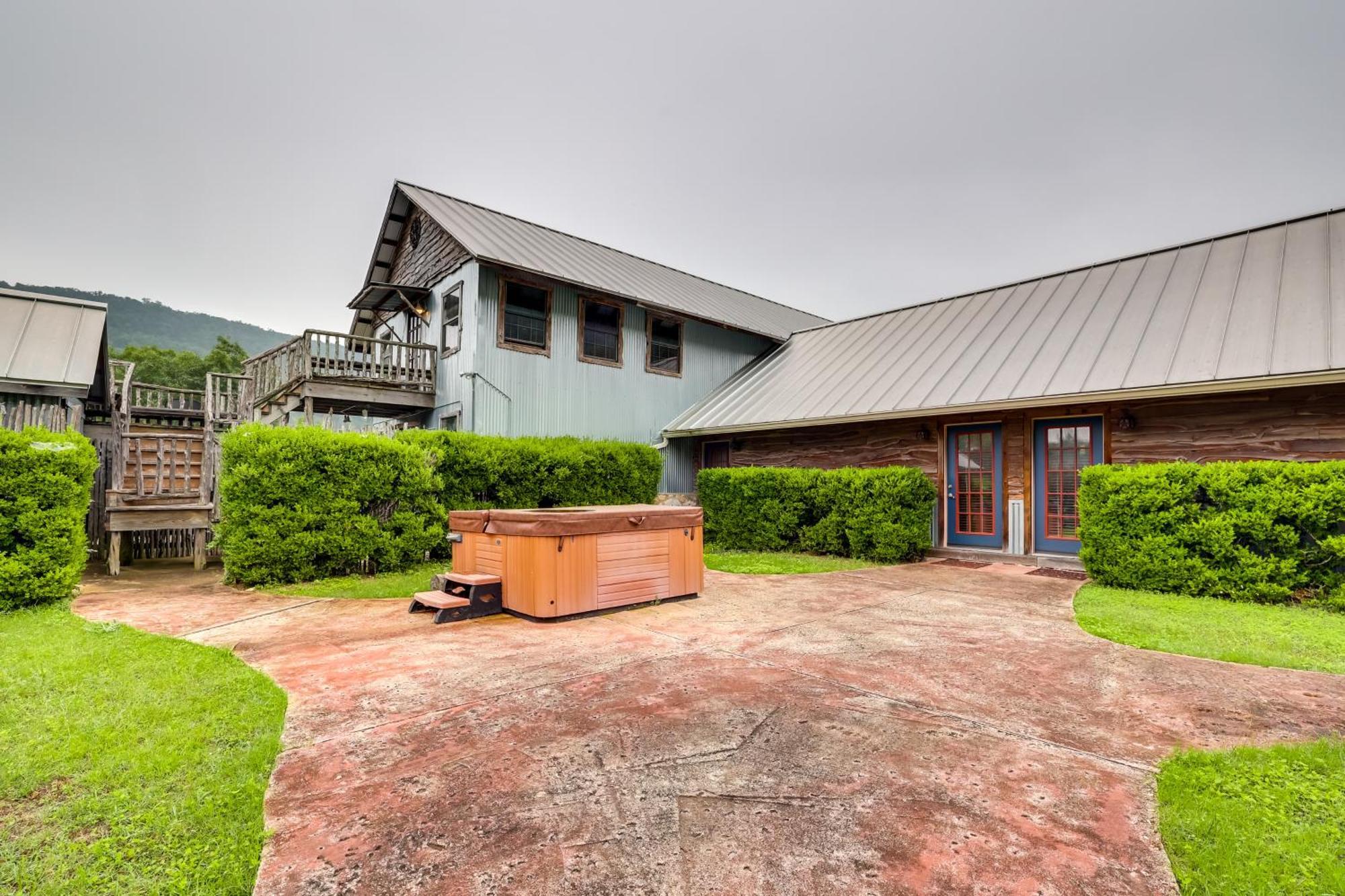 Rural Texas Villa With Hot Tub - Horses Welcome! Tarpley Exterior photo